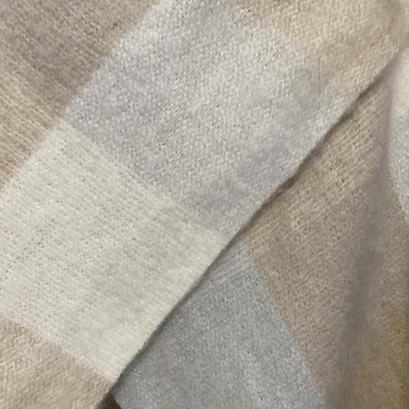 Scarf - Picture 3 of 3